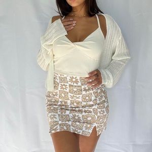 flower mini skirt 🤎